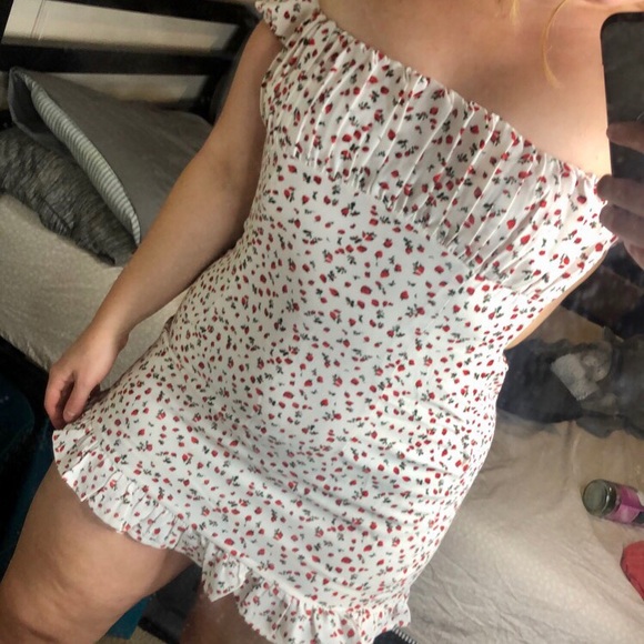 Fashion Nova Berry Beaut Printed Mini Dres… - Picture 3 of 5